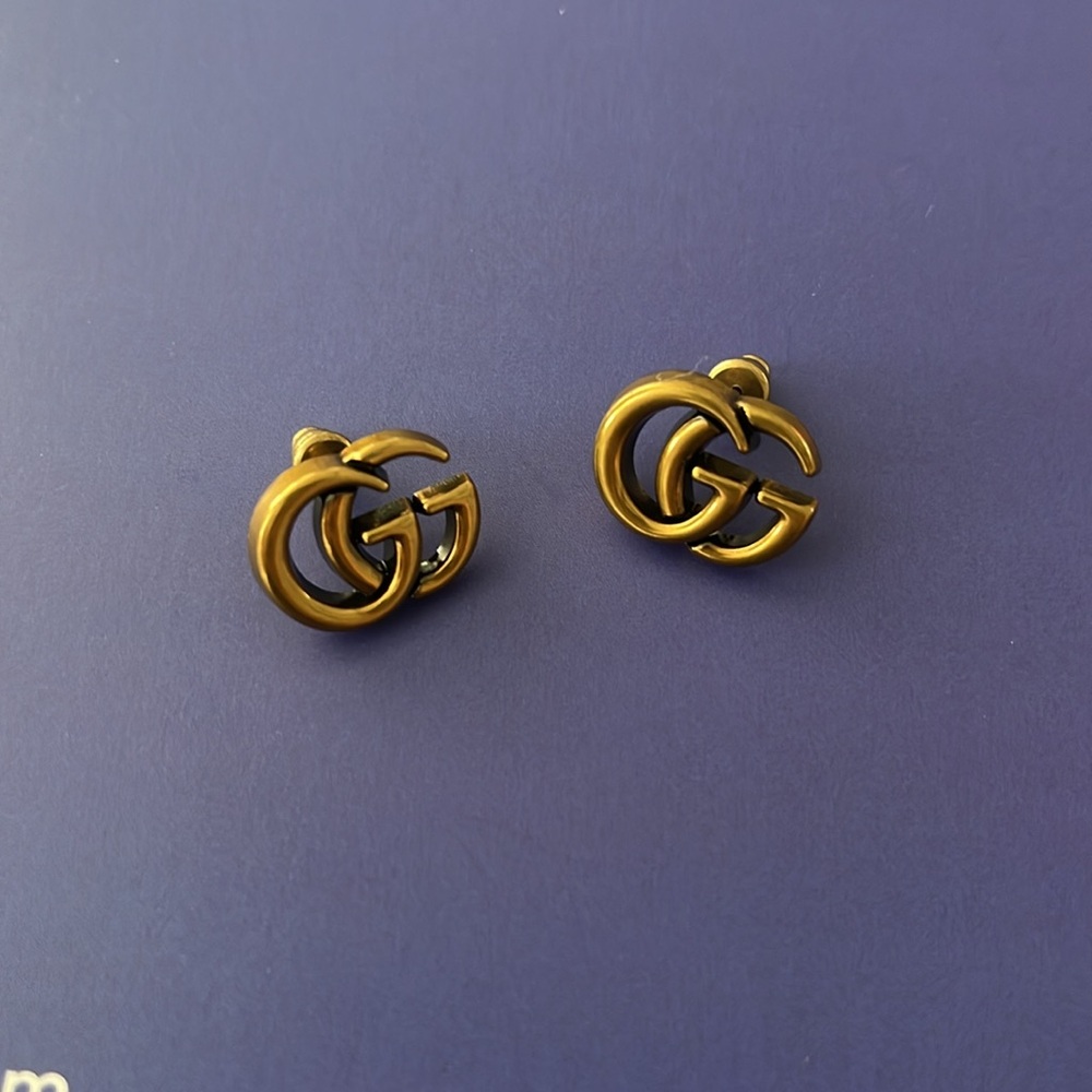GG Earrings - Picture 4 of 4